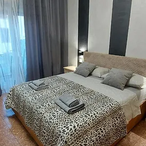 natali-appartamens.hotelinveneto.com/